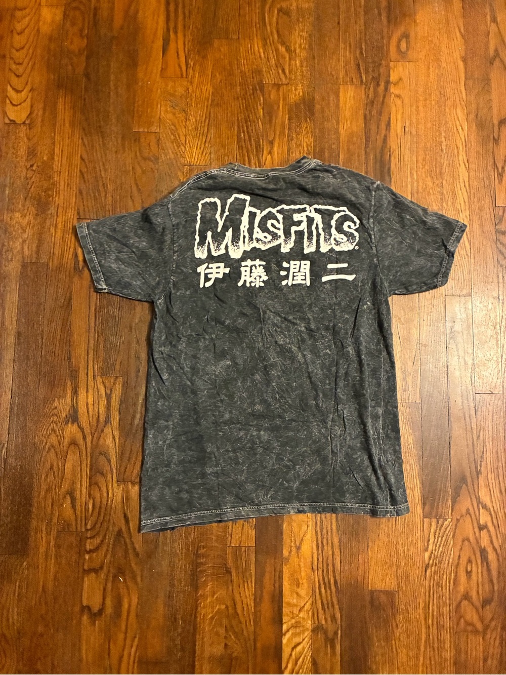 Misfits x junji ito tshirt size medium